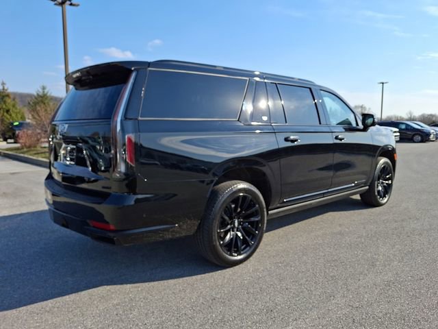 Used 2024 Cadillac Escalade ESV Sport w/ LPO, ONYX Package image 6