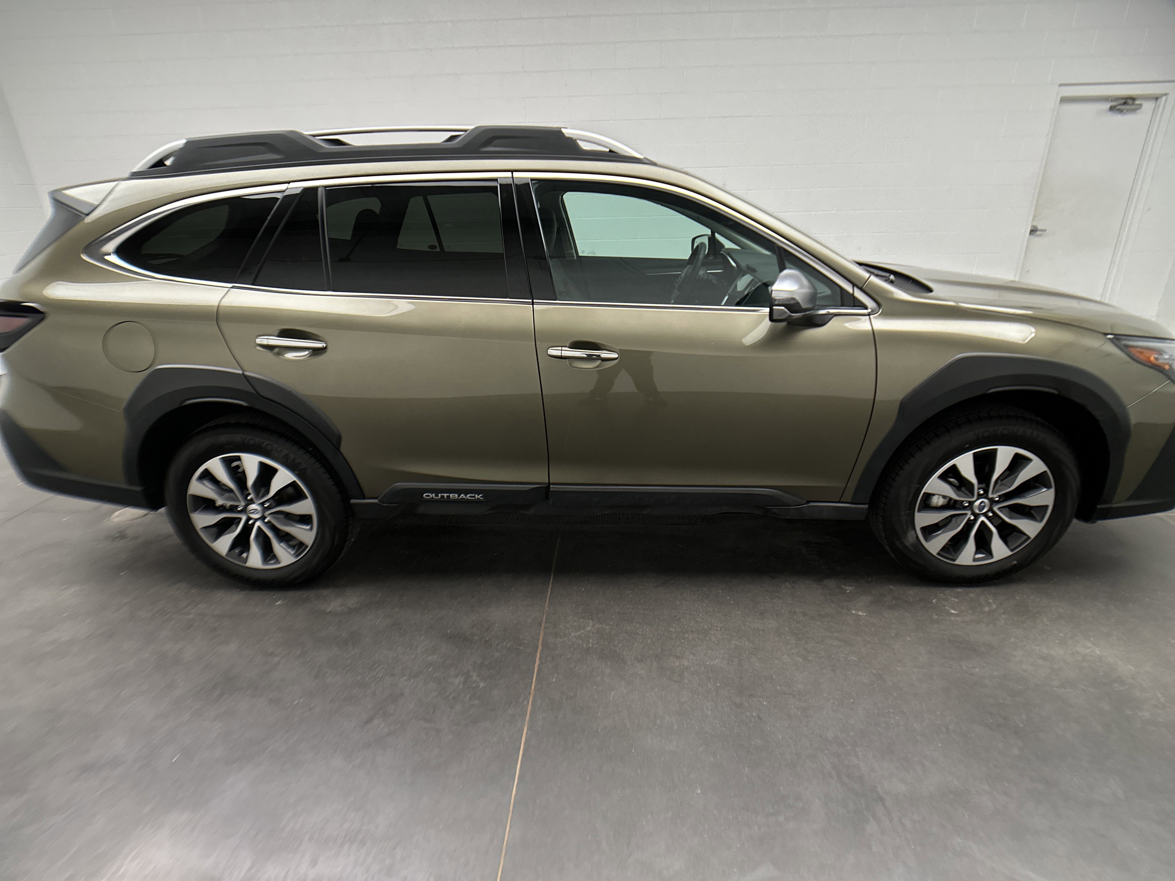 Certified 2025 Subaru Outback Touring image 10