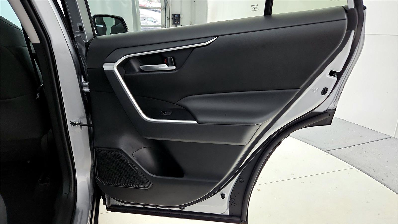 Certified 2025 Toyota RAV4 XLE image 31