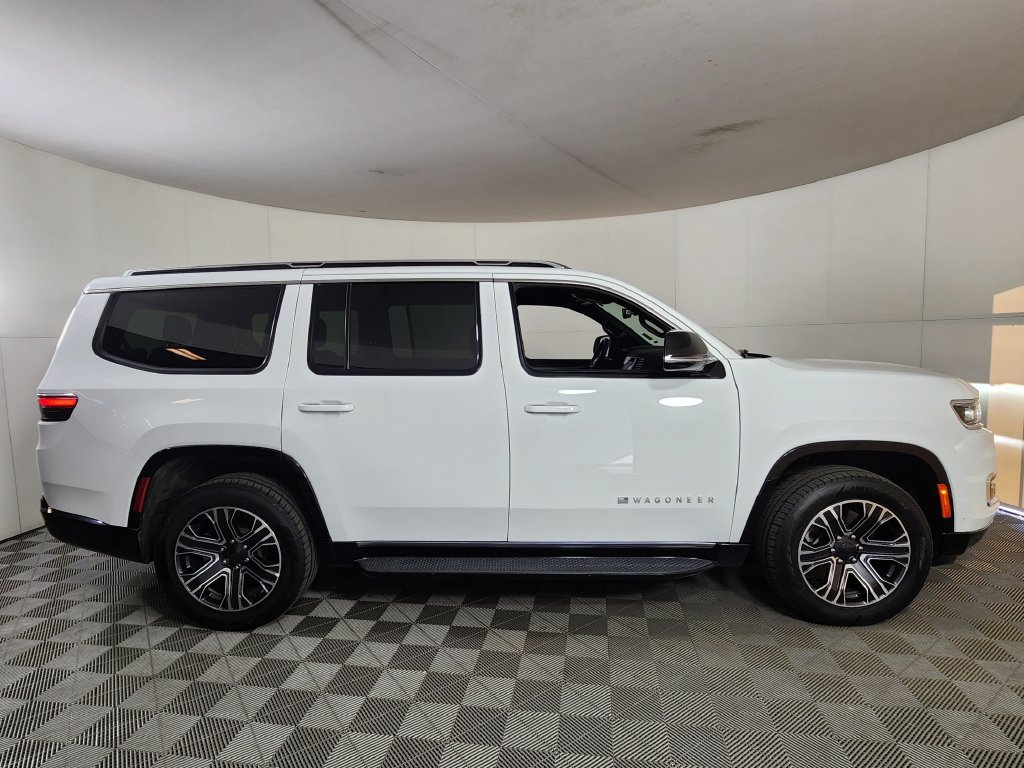 Used 2024 Jeep Wagoneer Series II AWD/4WD image 8