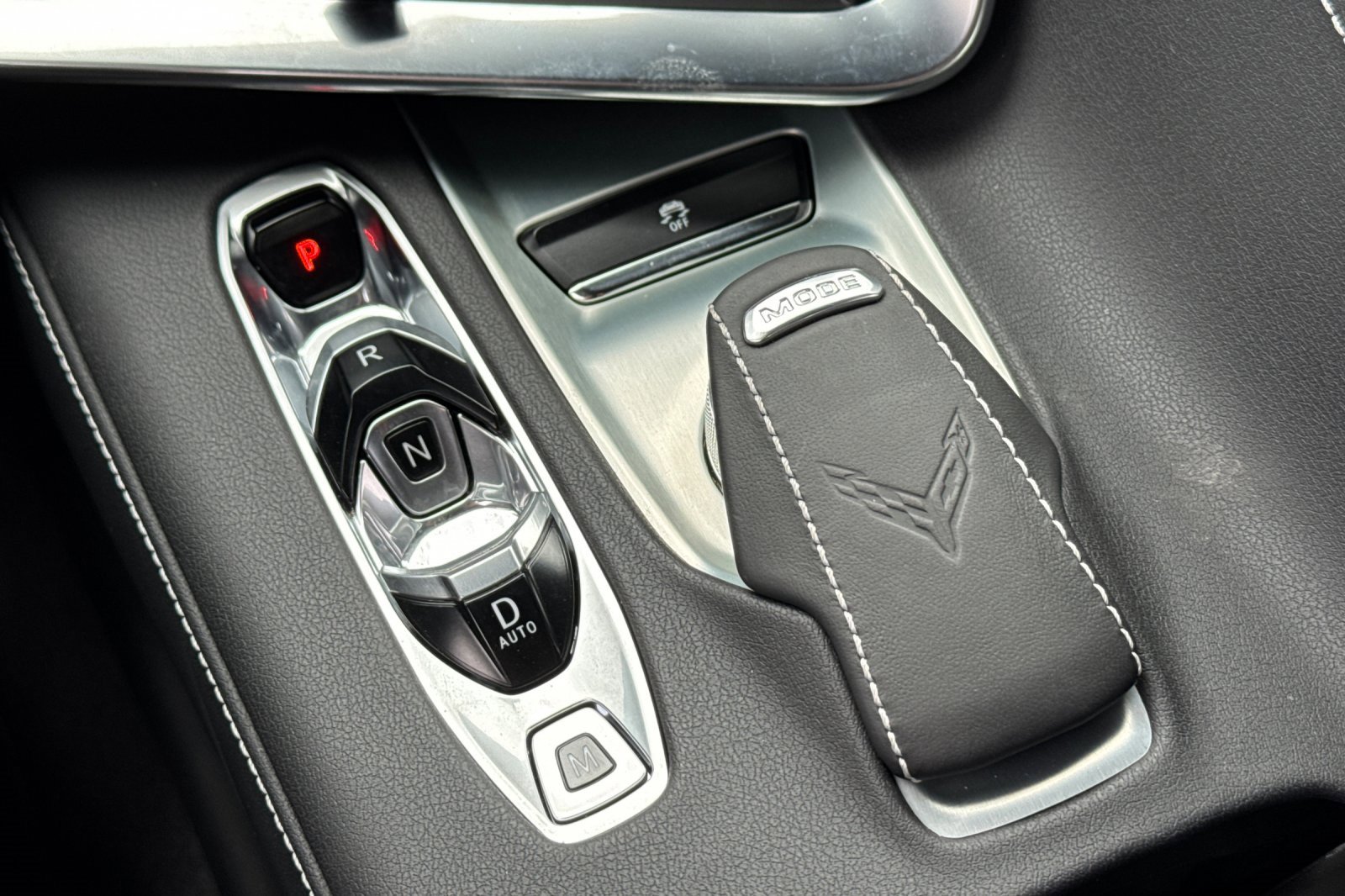 Used 2023 Chevrolet Corvette Stingray Coupe w/ 1LT image 18