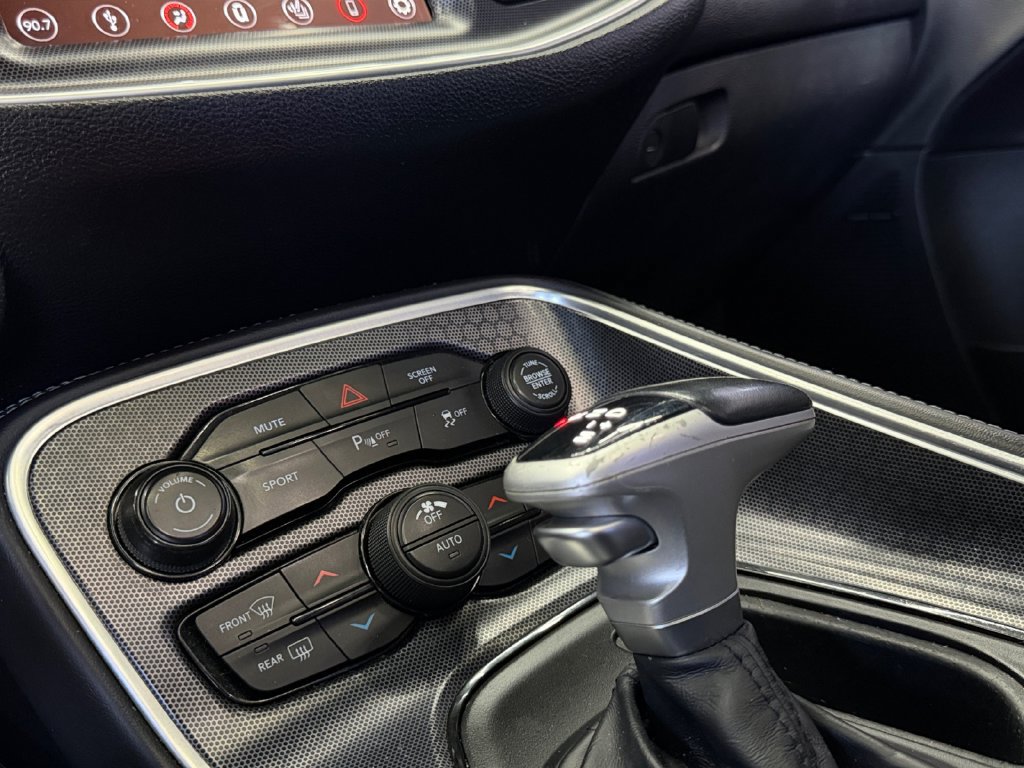 Used 2018 Dodge Challenger SXT Plus RWD image 21