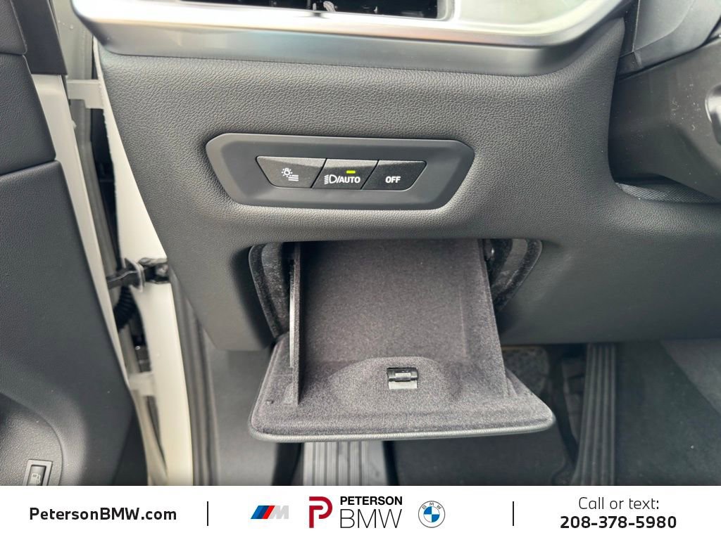 New 2026 BMW X5 xDrive50e w/ Premium Package image 27