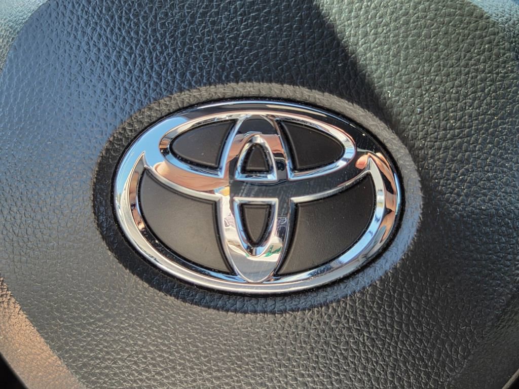 Certified 2025 Toyota Corolla SE image 26