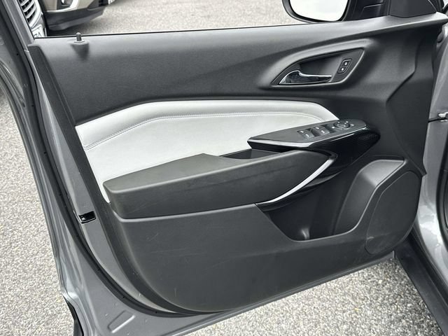 Certified 2024 Chevrolet Trax LT FWD image 16