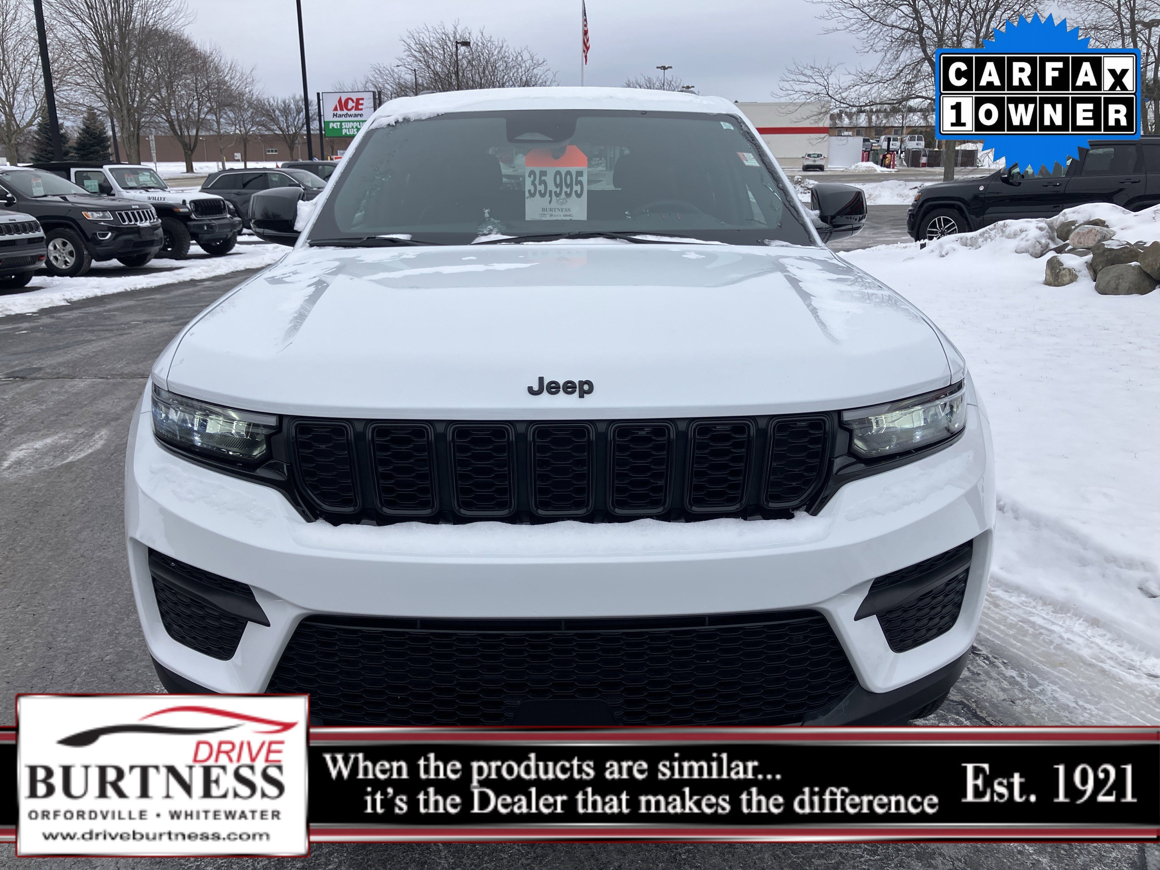Used 2024 Jeep Grand Cherokee Altitude image 16