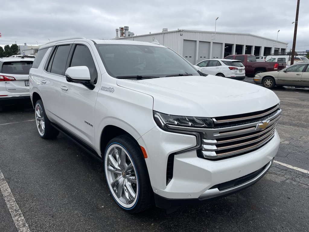 Used 2024 Chevrolet Tahoe High Country w/ Advanced Technology Package AWD/4WD image 14