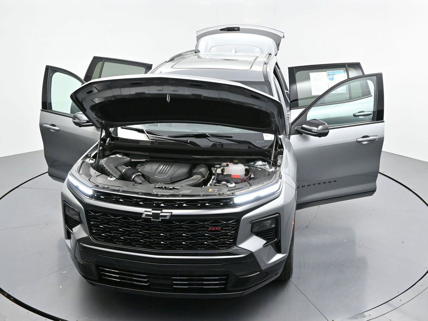 Used 2024 Chevrolet Traverse RS w/ LPO, Floor Liner Package image 49