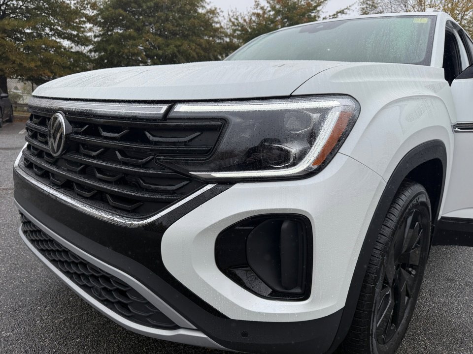 New 2026 Volkswagen Atlas Cross Sport SE image 26