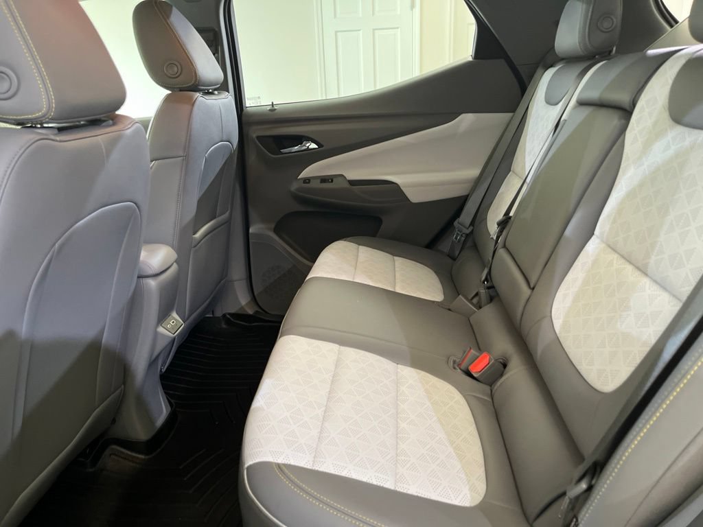 Used 2023 Chevrolet Bolt EUV Premier w/ Super Cruise Package FWD image 14