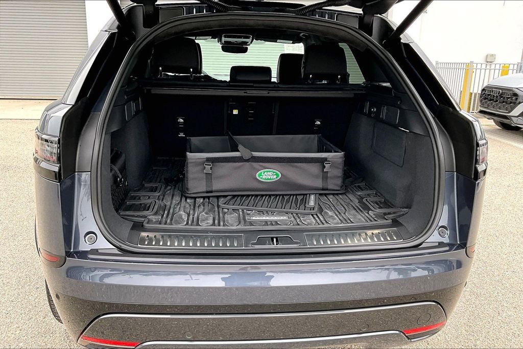 Used 2026 Land Rover Range Rover Velar Autobiography image 15