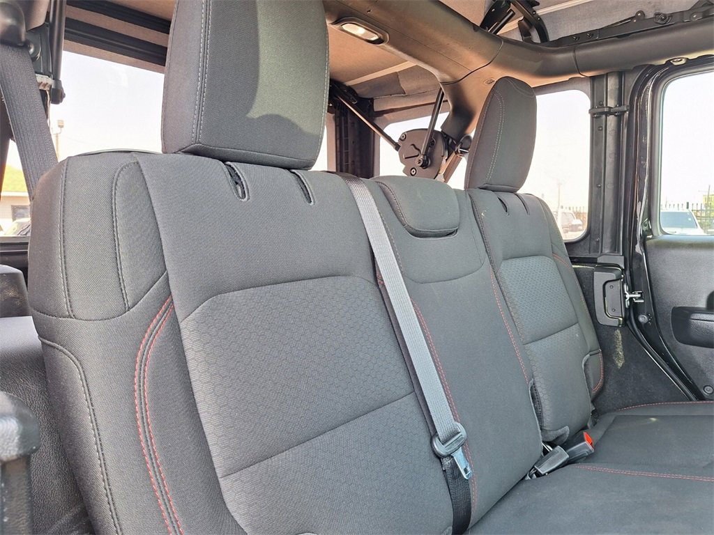 Used 2022 Jeep Wrangler Unlimited Rubicon image 29