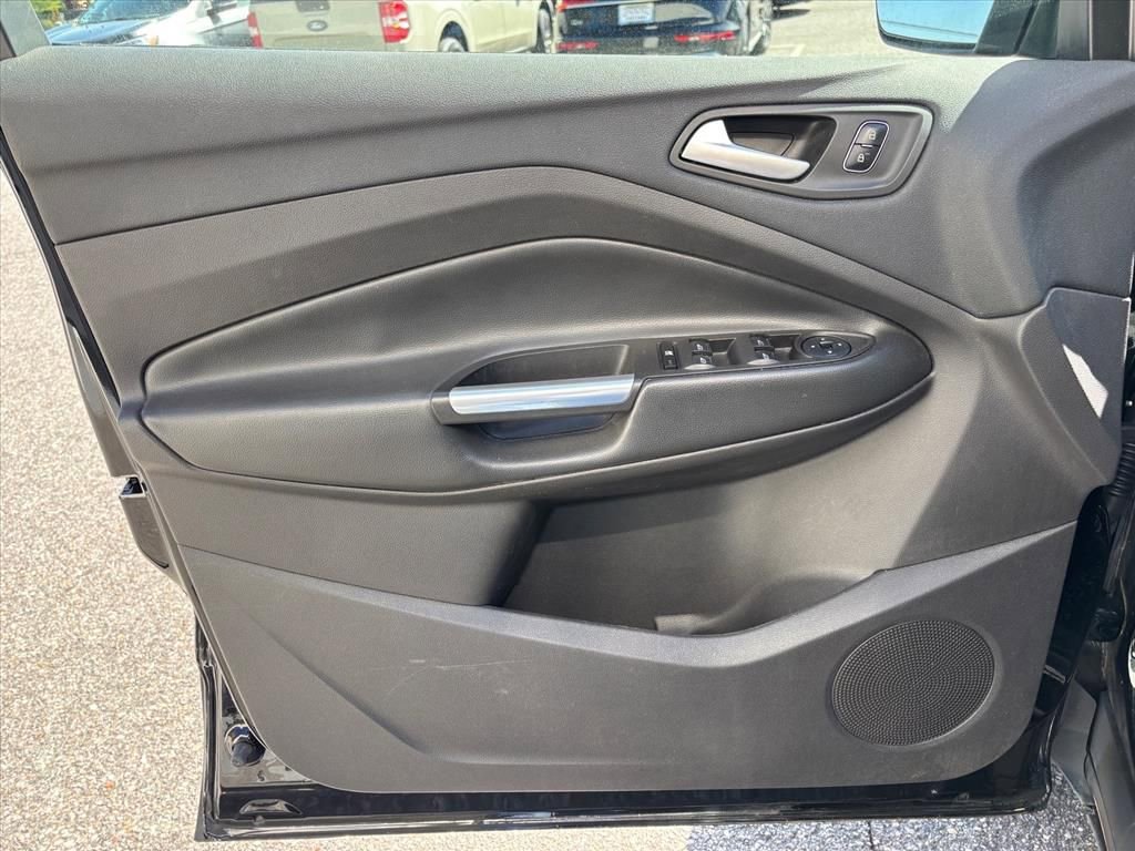 Used 2018 Ford Escape SE image 8