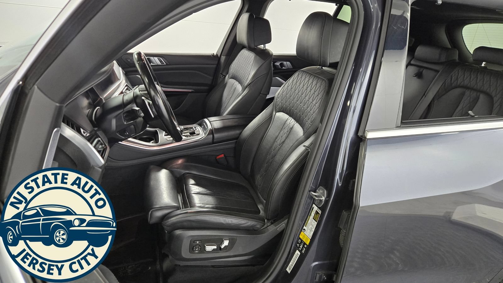 Used 2019 BMW X5 xDrive50i w/ Off-Road Package AWD/4WD image 34