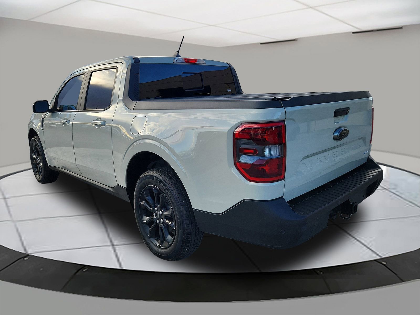 Used 2024 Ford Maverick Lariat w/ Black Appearance Package image 3