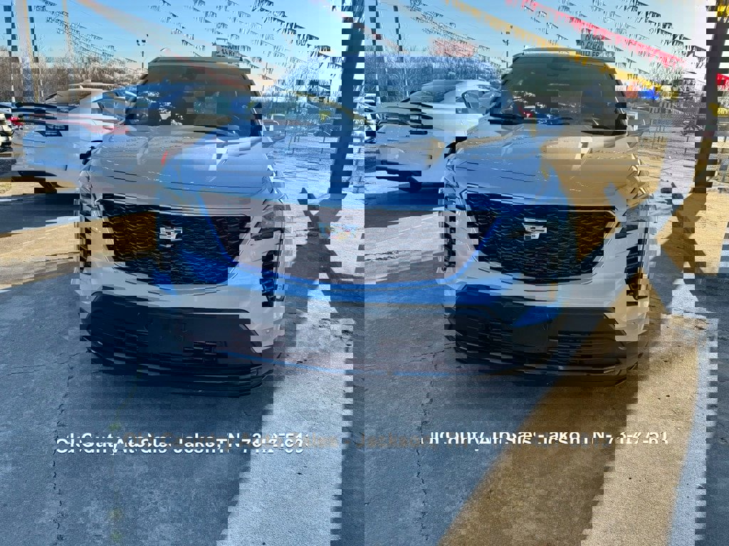 Used 2021 Cadillac XT4 Sport image 2