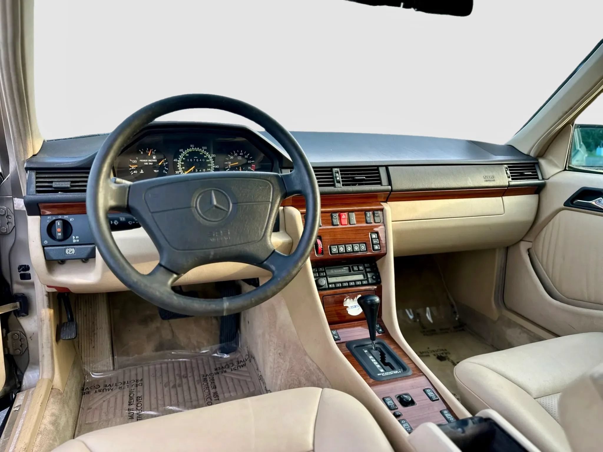 Used 1994 Mercedes-Benz E 320 Sedan image 4