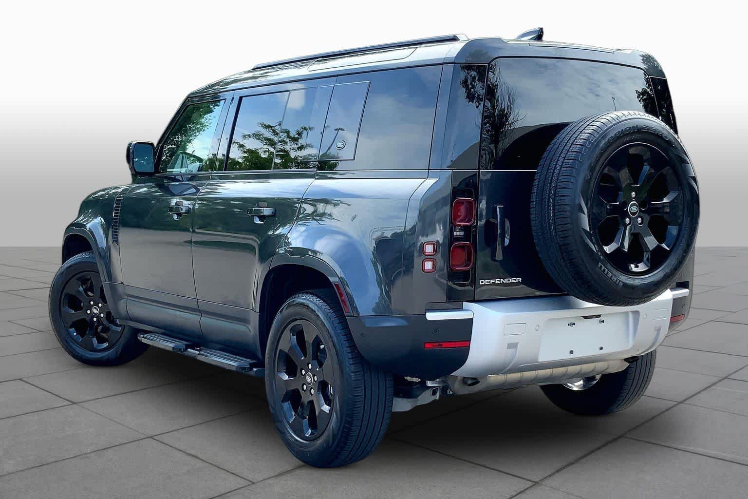 Used 2024 Land Rover Defender 110 S AWD/4WD image 11