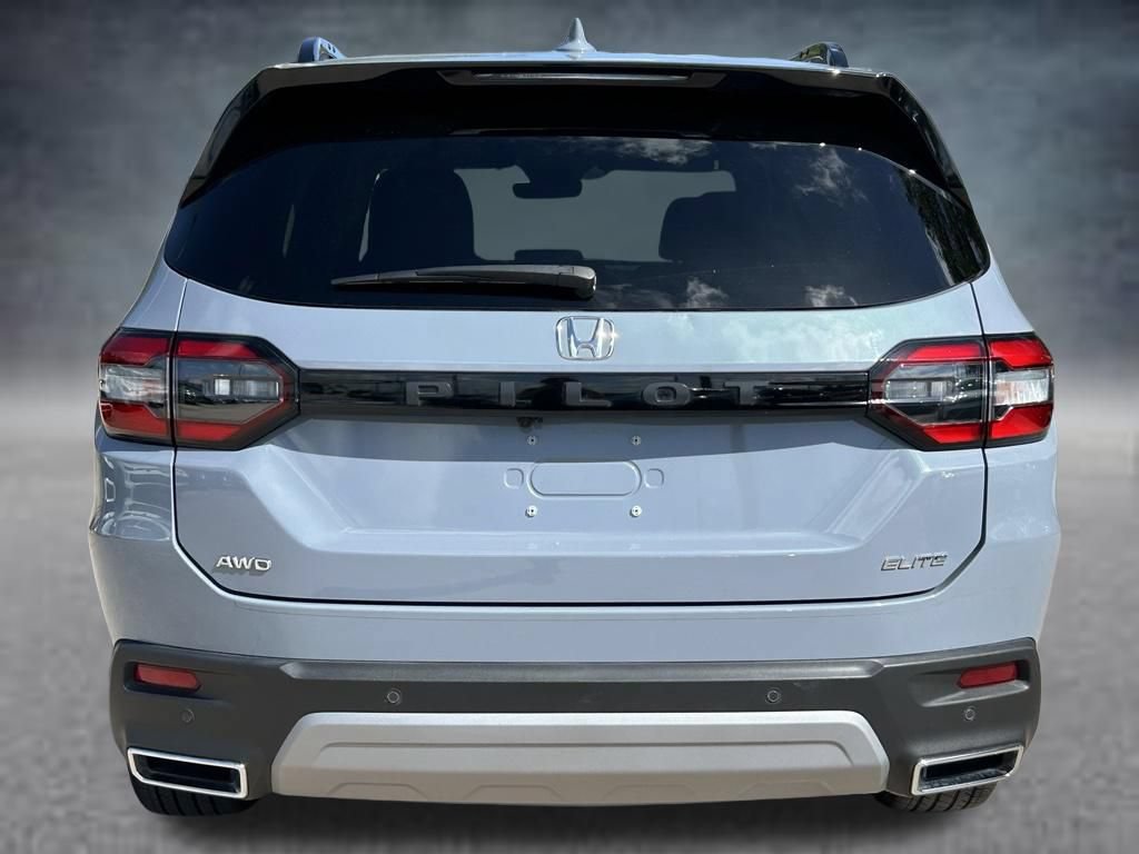 Used 2024 Honda Pilot Elite image 3