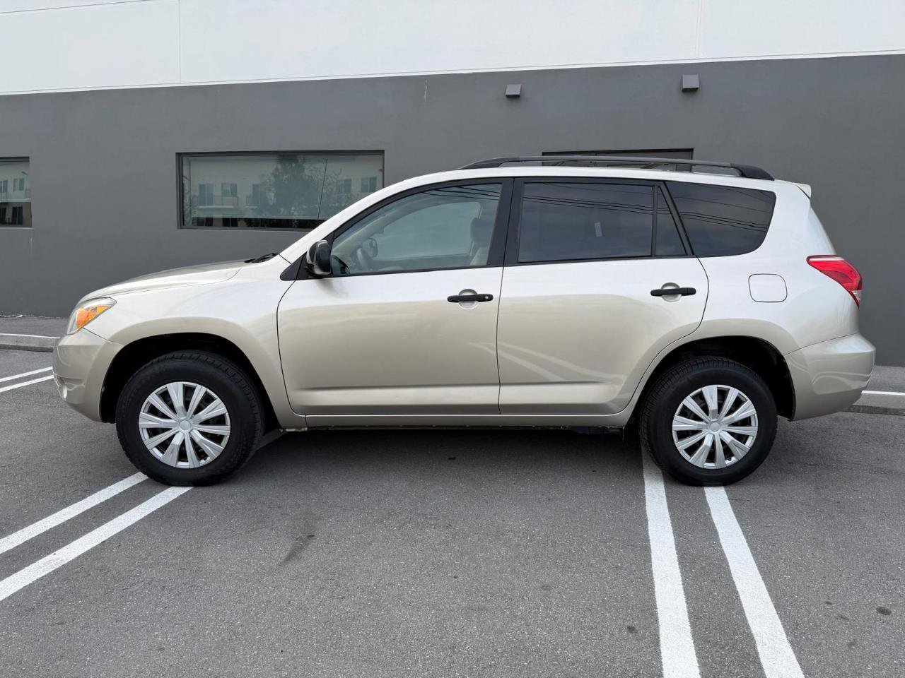 Used 2008 Toyota RAV4 2WD image 10