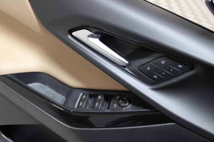 New 2026 Chevrolet Equinox ACTIV AWD/4WD image 17