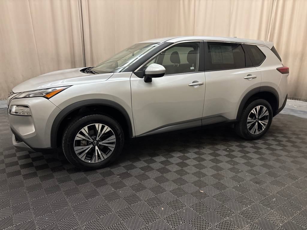 Used 2023 Nissan Rogue SV image 8