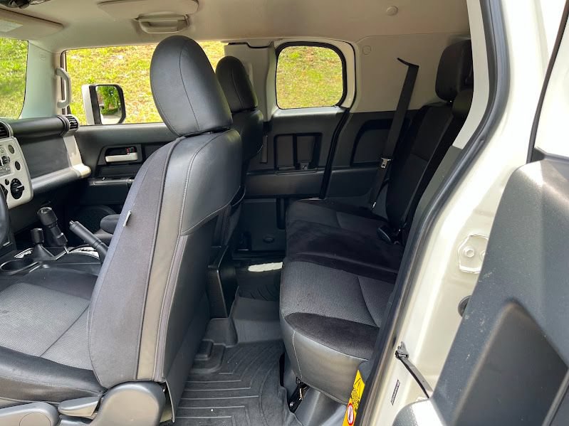 Used 2014 Toyota FJ Cruiser 4WD w/ Convenience Package image 42