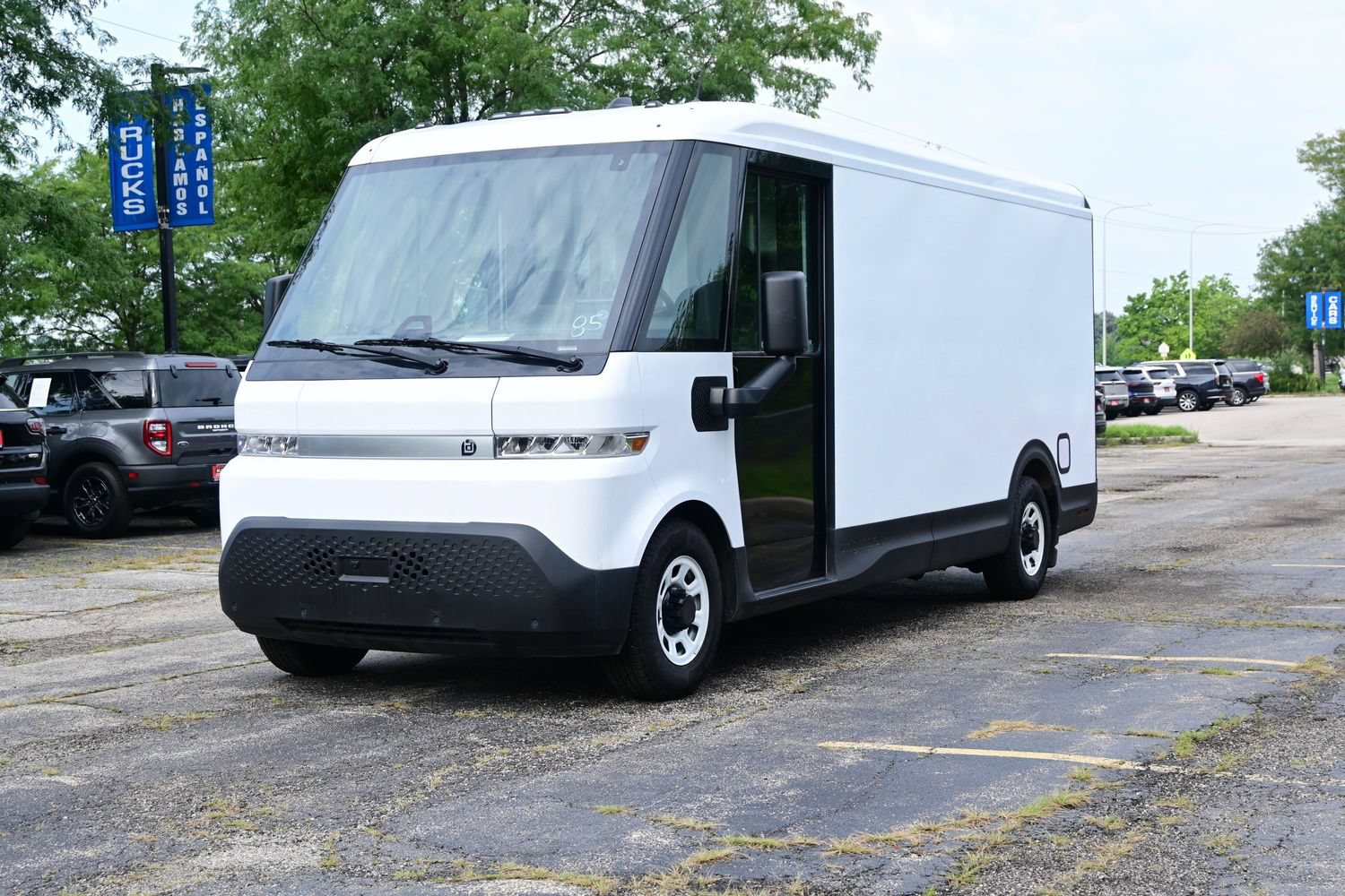 Used 2024 Chevrolet Brightdrop 600 w/ Commercial Equipment Package AWD/4WD image 6