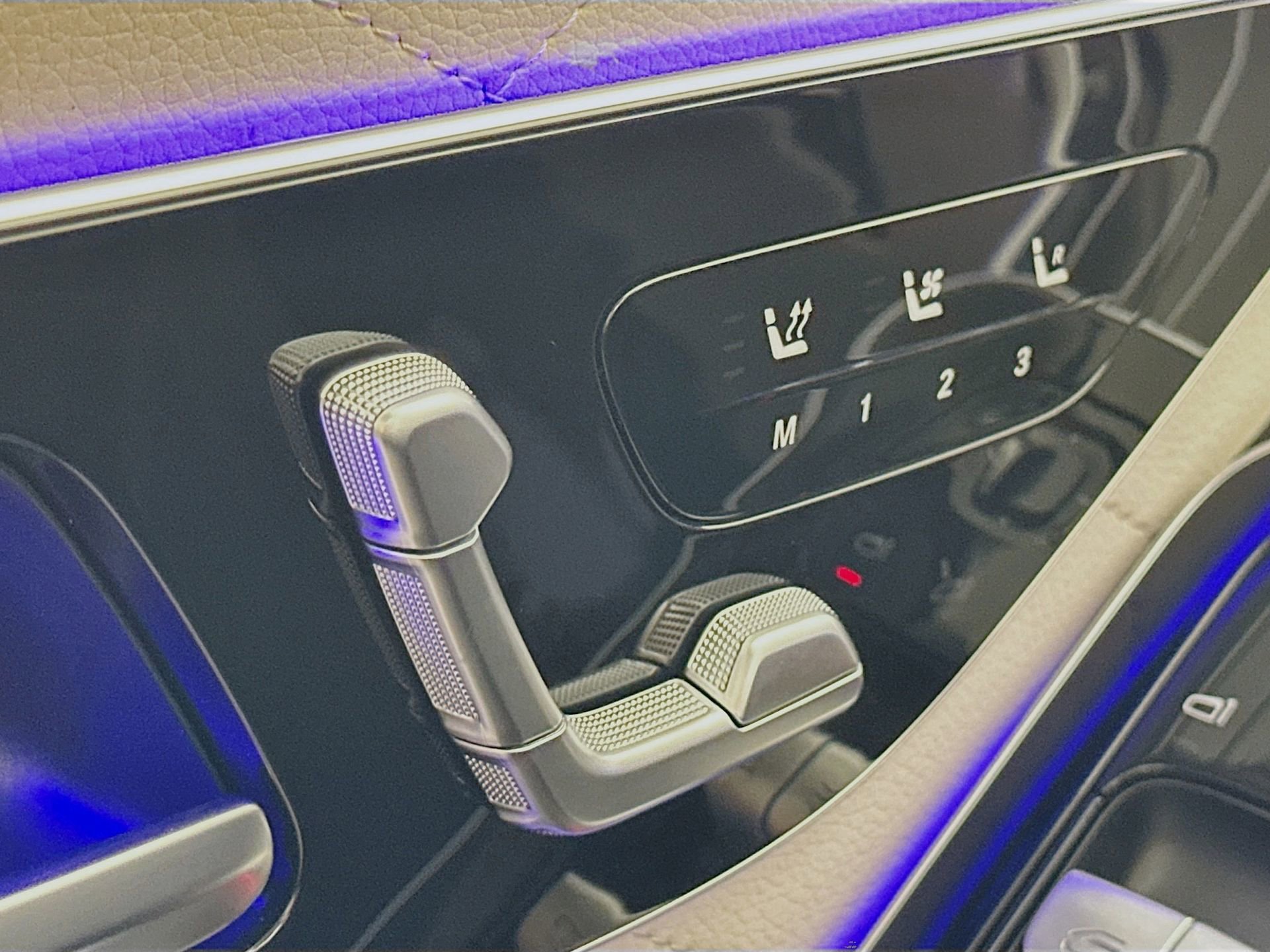 New 2026 Mercedes-Benz S 580e 4MATIC Sedan image 22