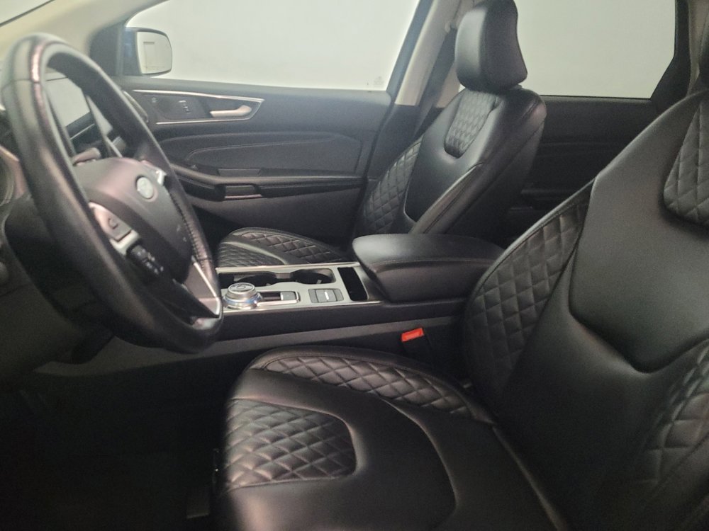 Used 2023 Ford Edge Titanium image 17