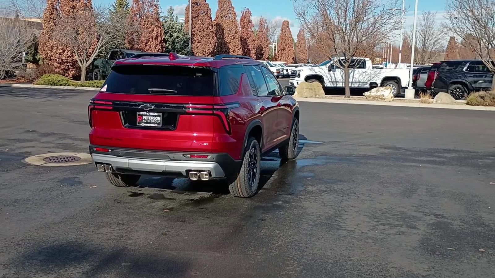 New 2026 Chevrolet Traverse Z71 w/ Enhanced Driving Package image 4