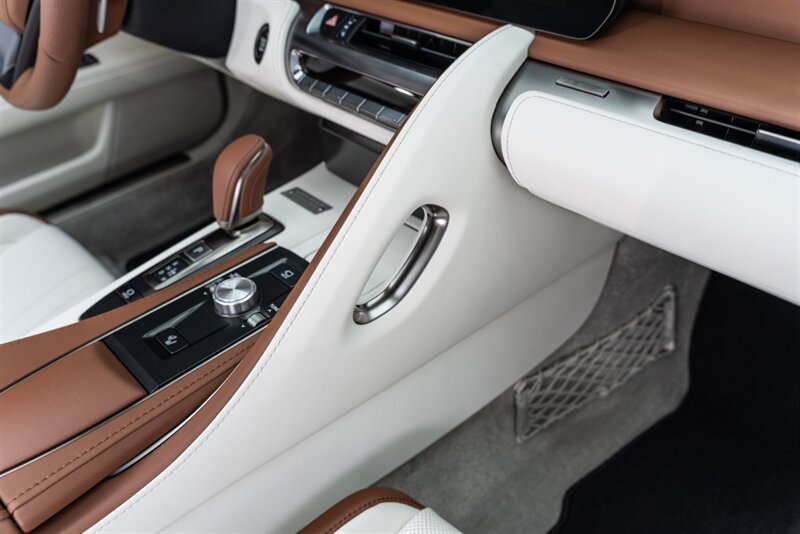 Used 2026 Lexus LC 500 Convertible w/ Inspiration Series RWD image 61