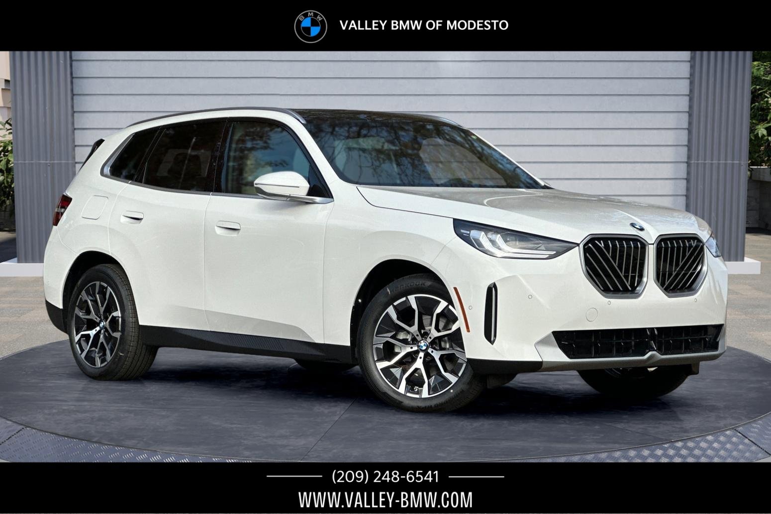 New 2026 BMW X3 xDrive30 w/ Convenience Package image 1