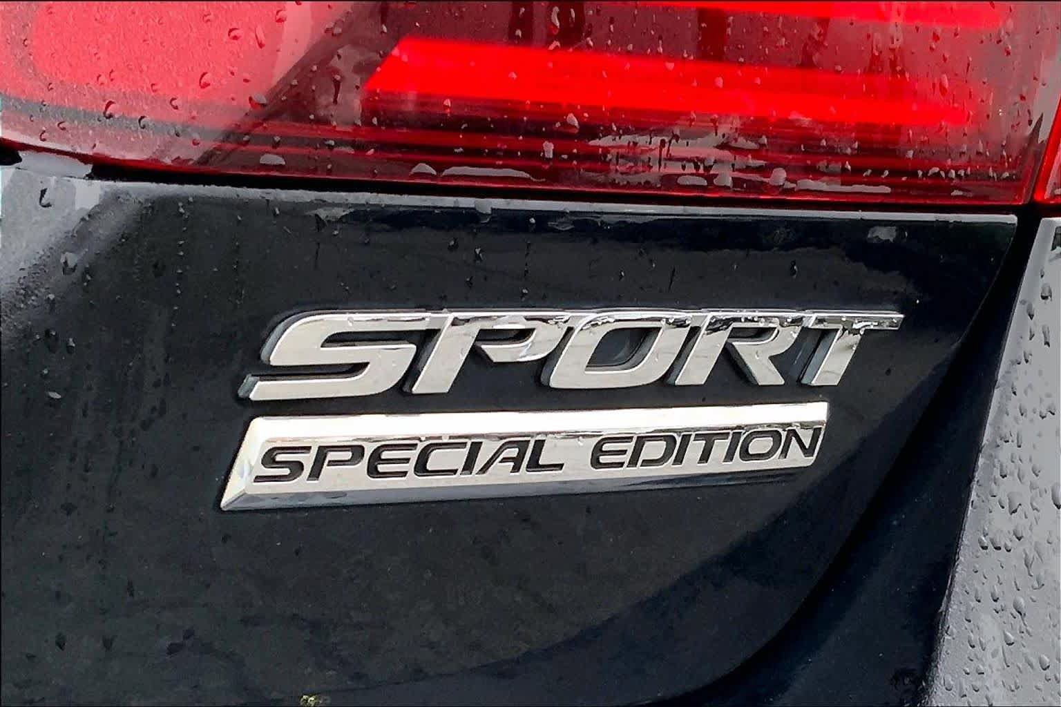 Used 2017 Honda Accord Sport Special Edition image 9