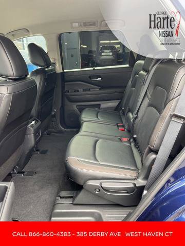 Certified 2024 Nissan Pathfinder SL AWD/4WD image 20