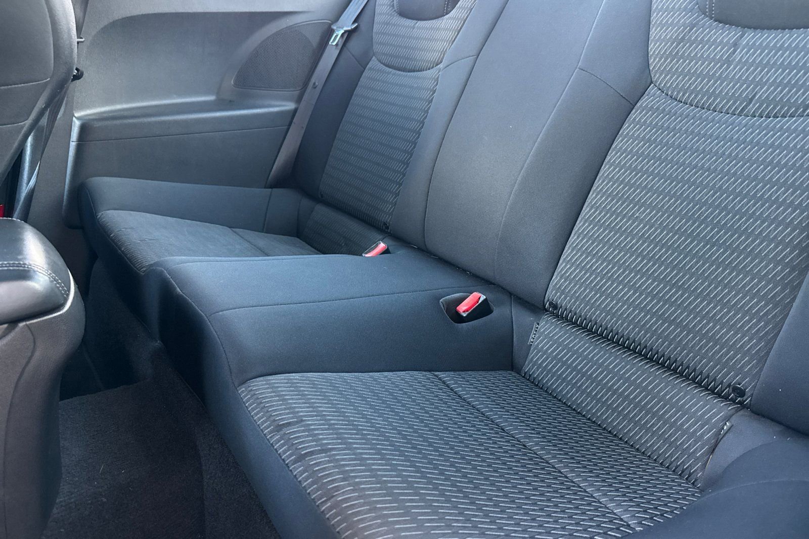 Used 2015 Hyundai Genesis 3.8 image 8