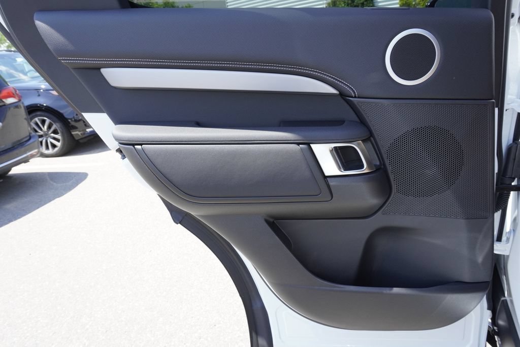 New 2026 Land Rover Discovery Dynamic SE AWD/4WD image 28
