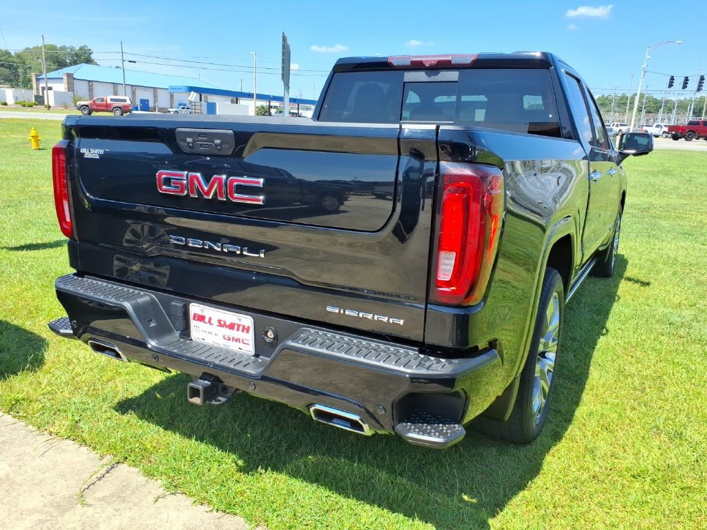 Used 2024 GMC Sierra 1500 Denali AWD/4WD image 7