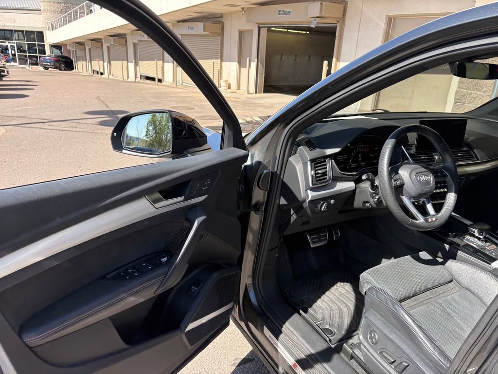 Used 2021 Audi SQ5 Prestige AWD/4WD image 15