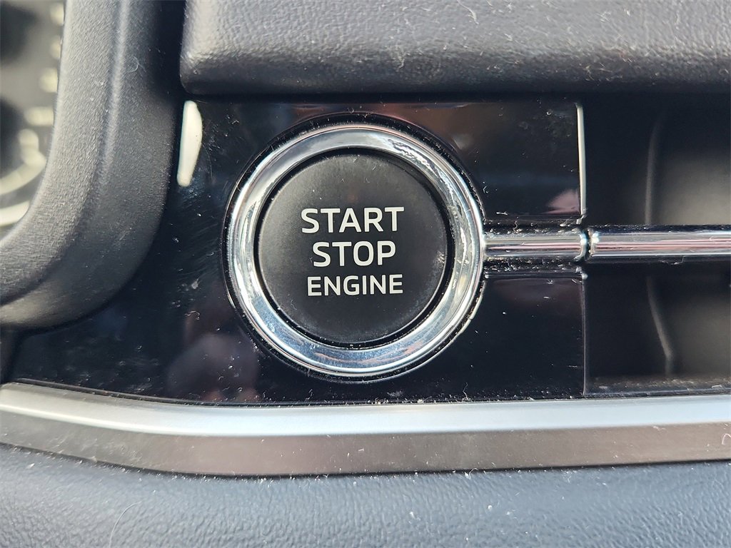 Used 2024 Mitsubishi Outlander SE image 24