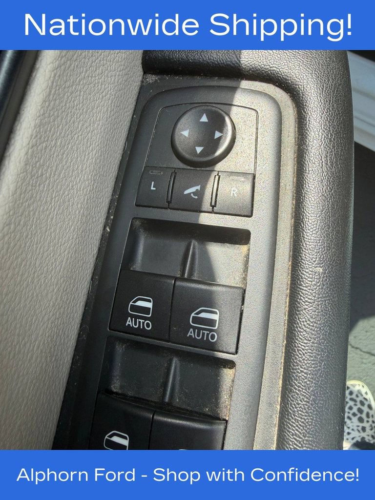 Used 2020 Chrysler Pacifica Limited FWD image 4