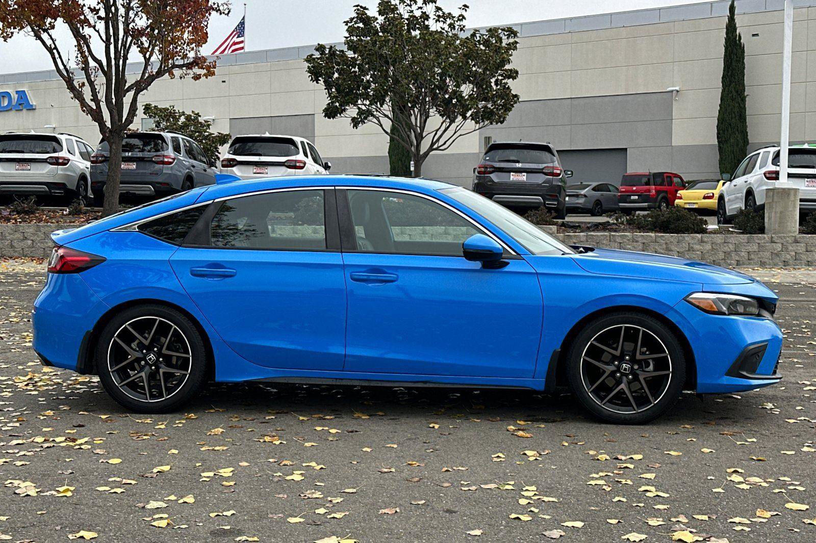 Used 2023 Honda Civic Sport image 3