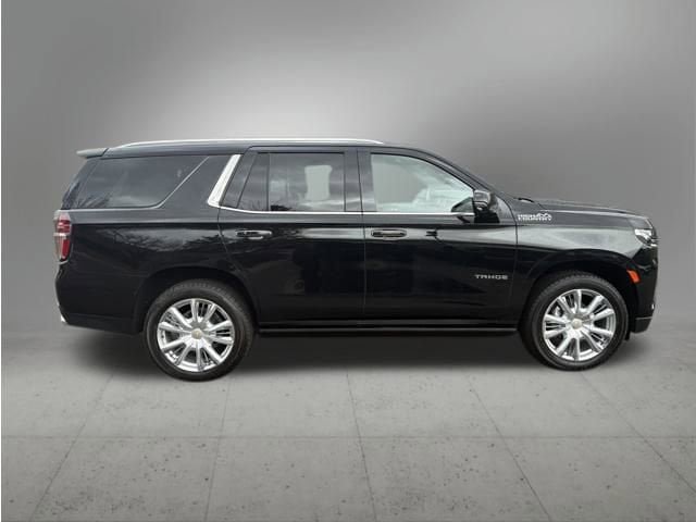 Used 2023 Chevrolet Tahoe High Country w/ Premium Package 2 AWD/4WD image 6