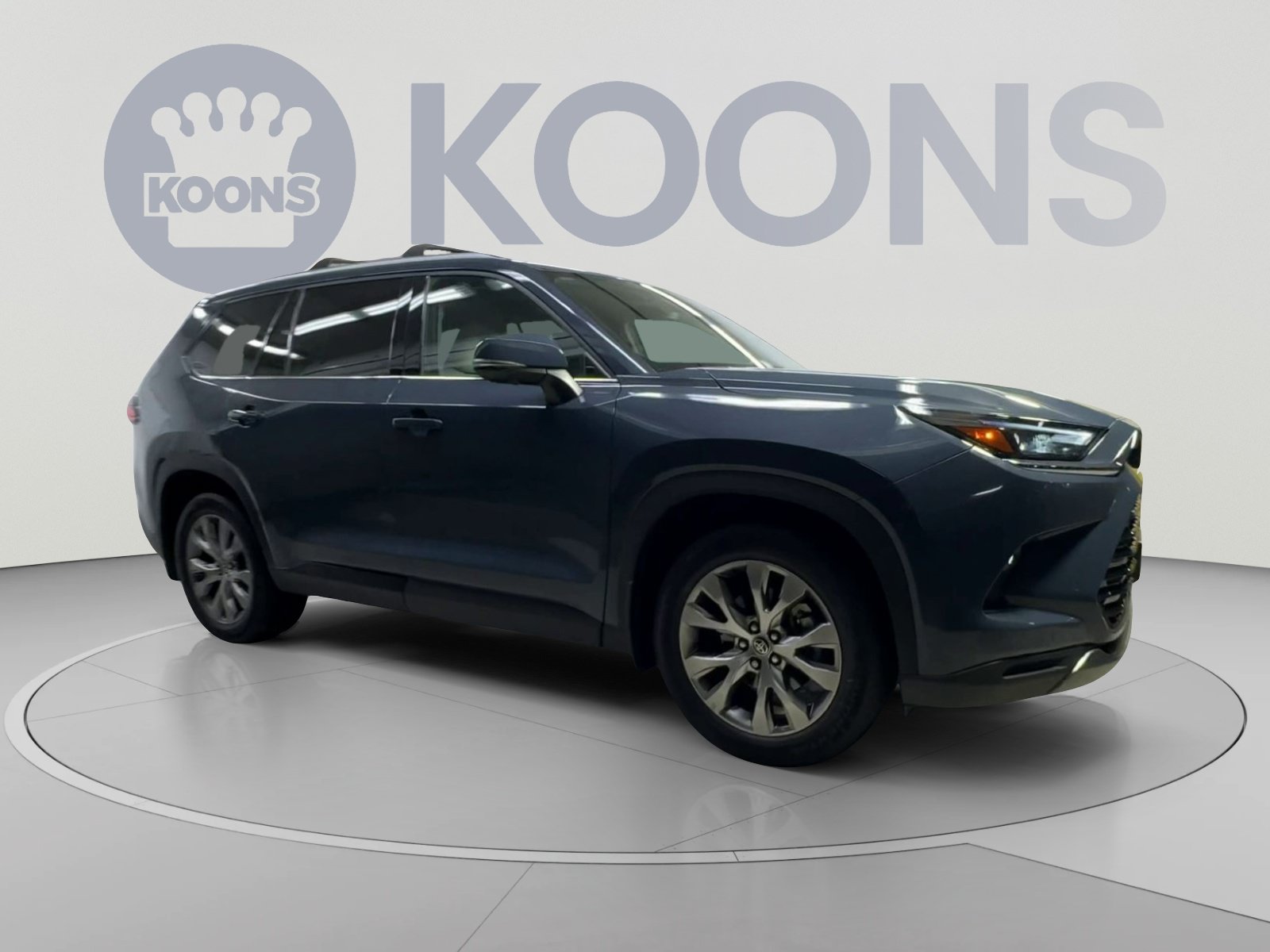 Used 2024 Toyota Grand Highlander AWD image 2