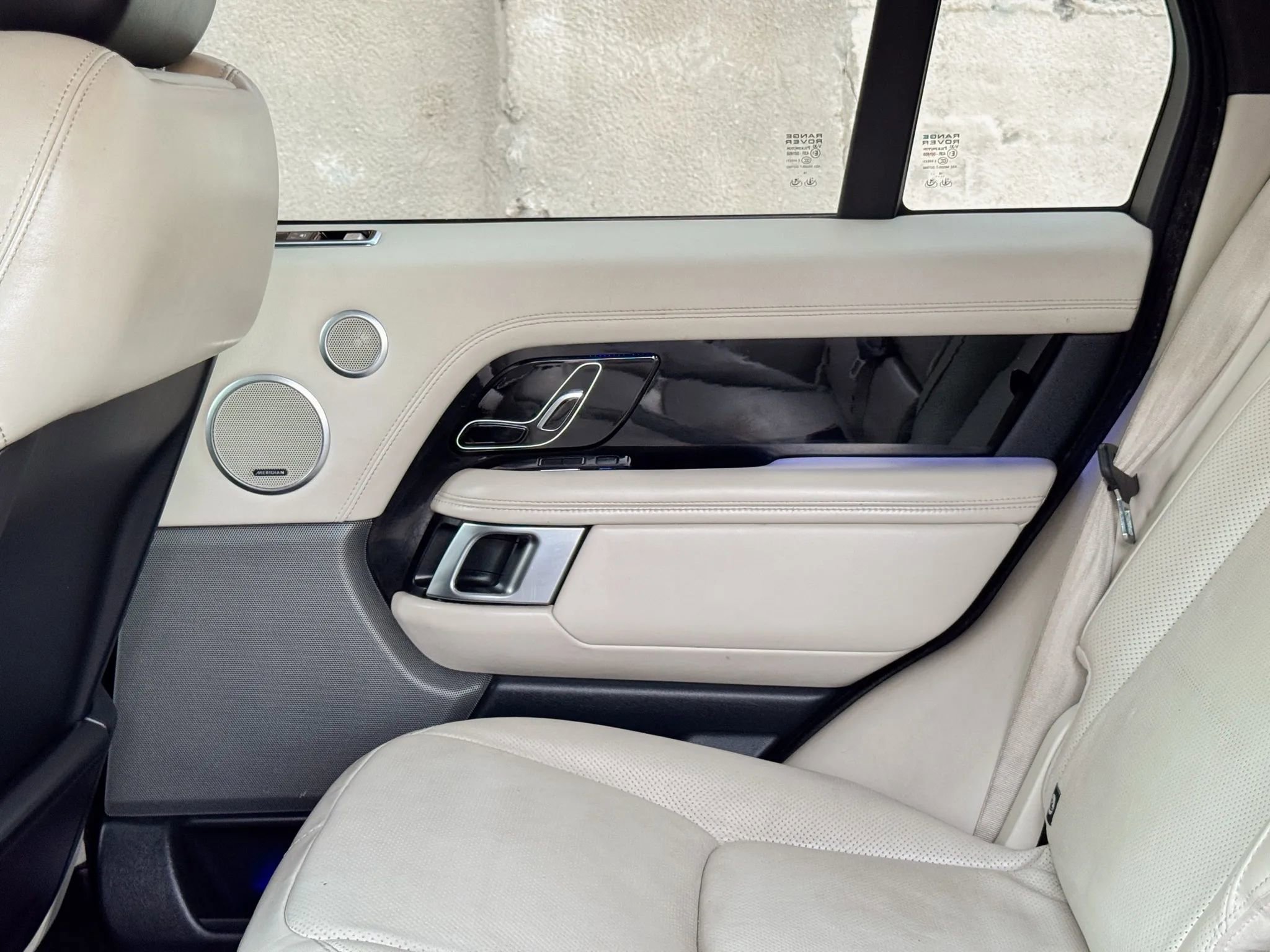 Used 2019 Land Rover Range Rover Supercharged image 28