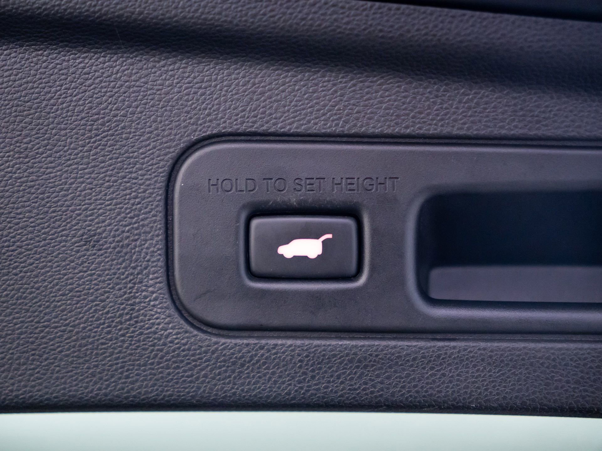 Used 2023 Acura MDX SH-AWD w/ Technology Package image 30