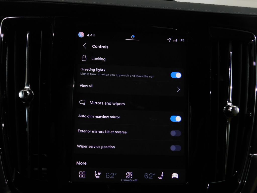 Used 2026 Volvo V90 B6 Cross Country Ultra image 63