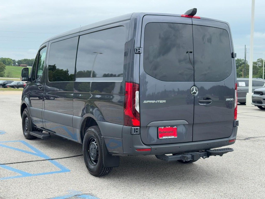 Used 2024 Mercedes-Benz Sprinter 2500 image 8