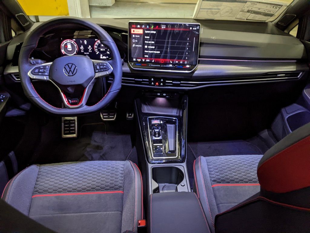 New 2026 Volkswagen GTI SE FWD image 12