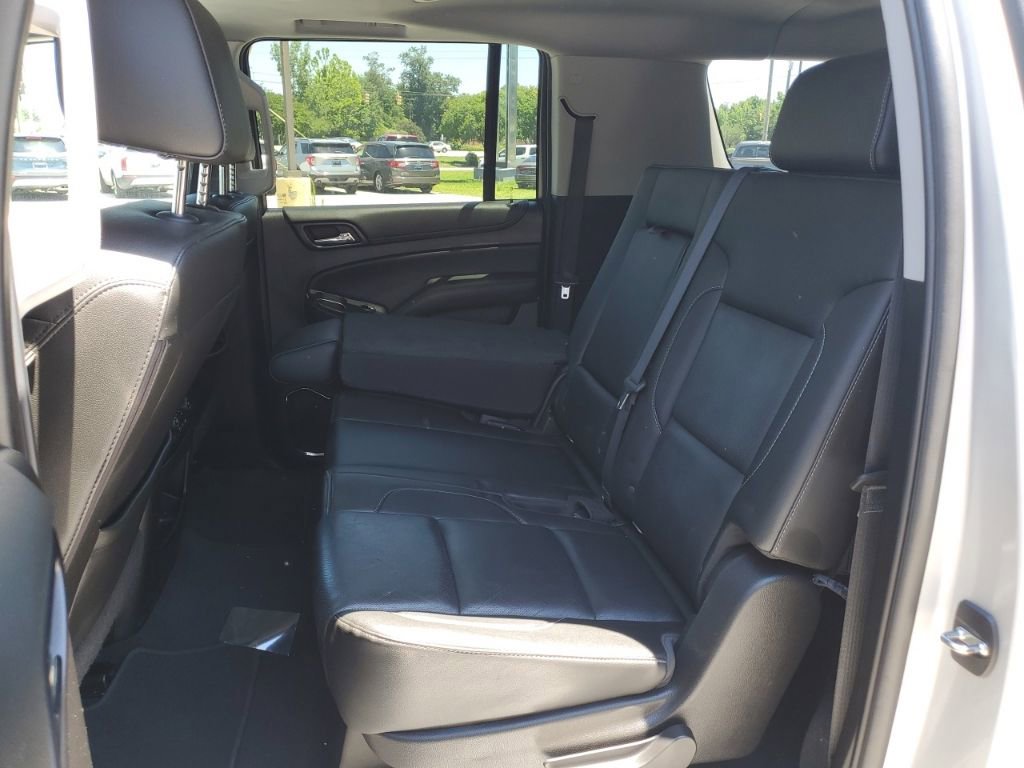 Used 2019 Chevrolet Suburban Premier AWD/4WD image 5